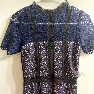 NWT Small Navy Lace Dress✨❤️